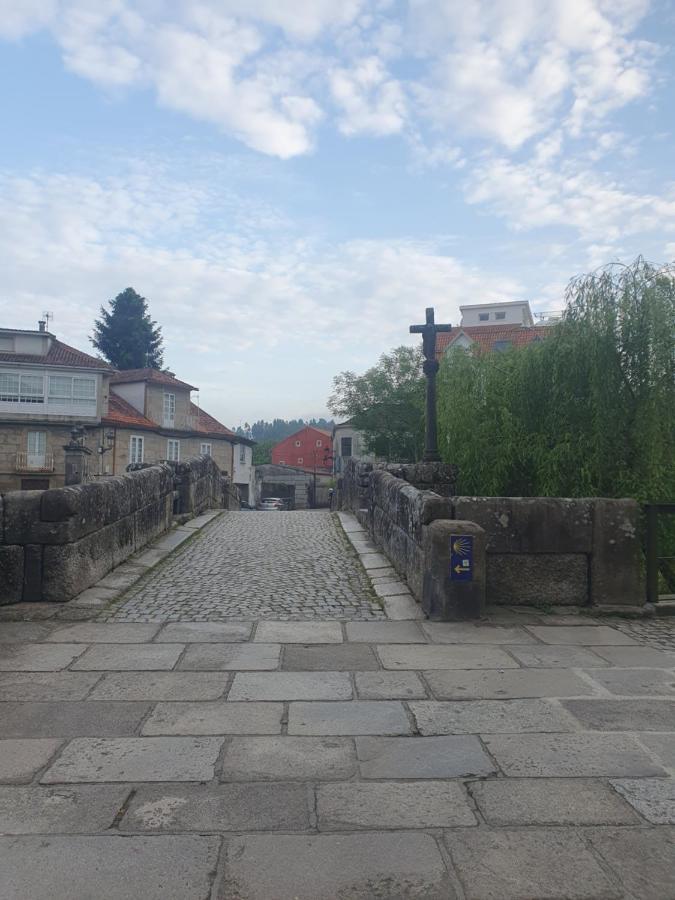 Apartament Alojamiento Ponte Romana Caldas De Reis Zewnętrze zdjęcie
